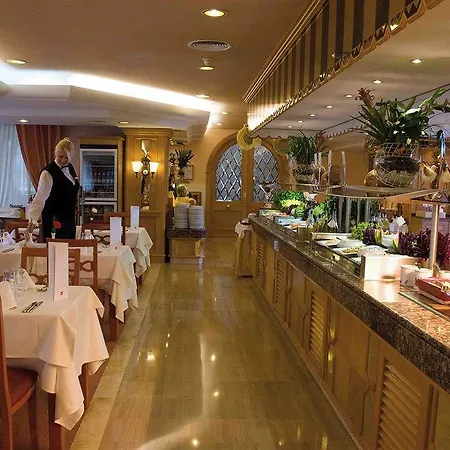 Riu Festival Hotel 4*