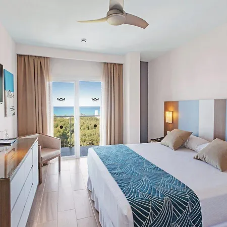 Hotel Riu Festival